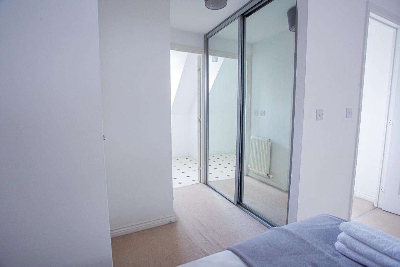 Turners Gardens Villa Northampton Bagian luar foto