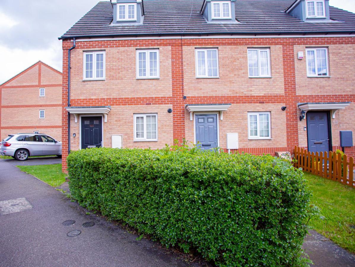 Turners Gardens Villa Northampton Bagian luar foto