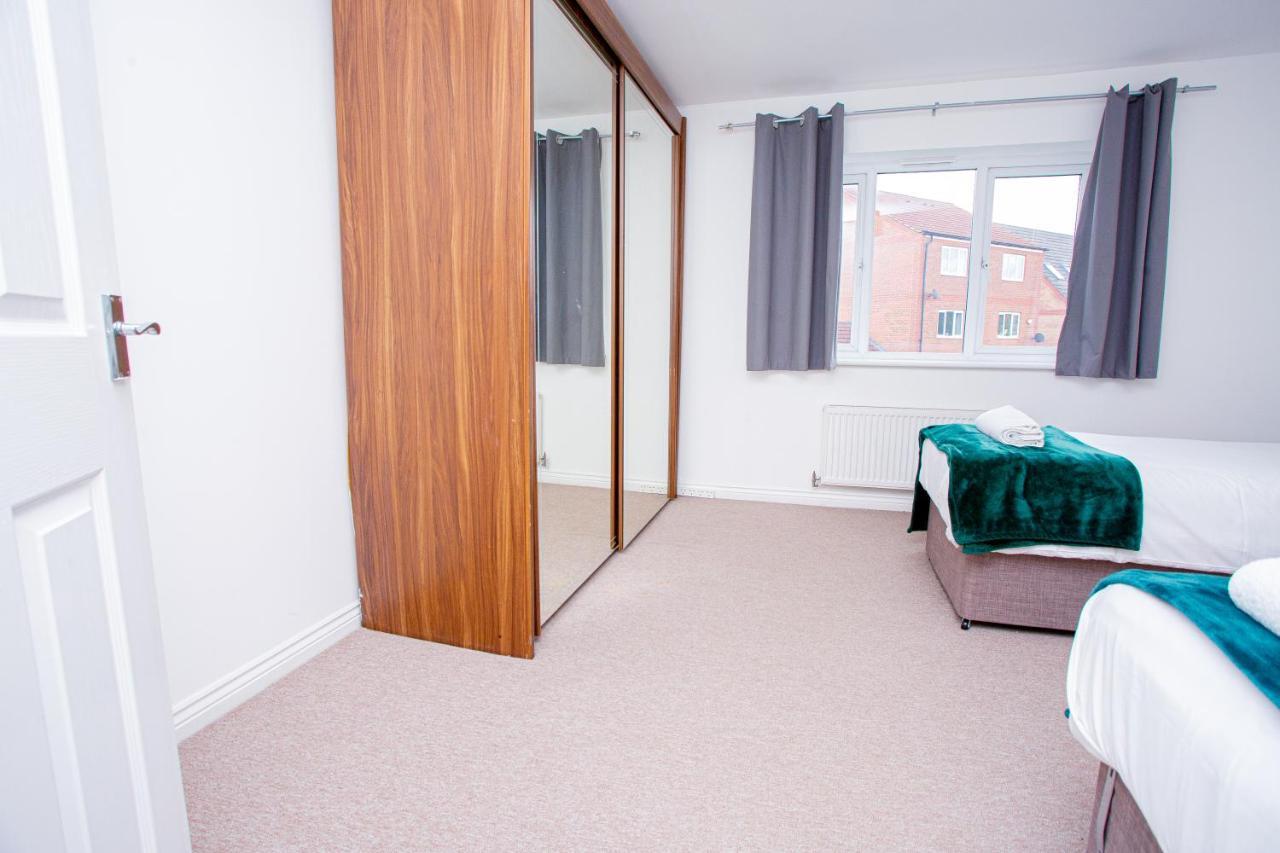 Turners Gardens Villa Northampton Bagian luar foto
