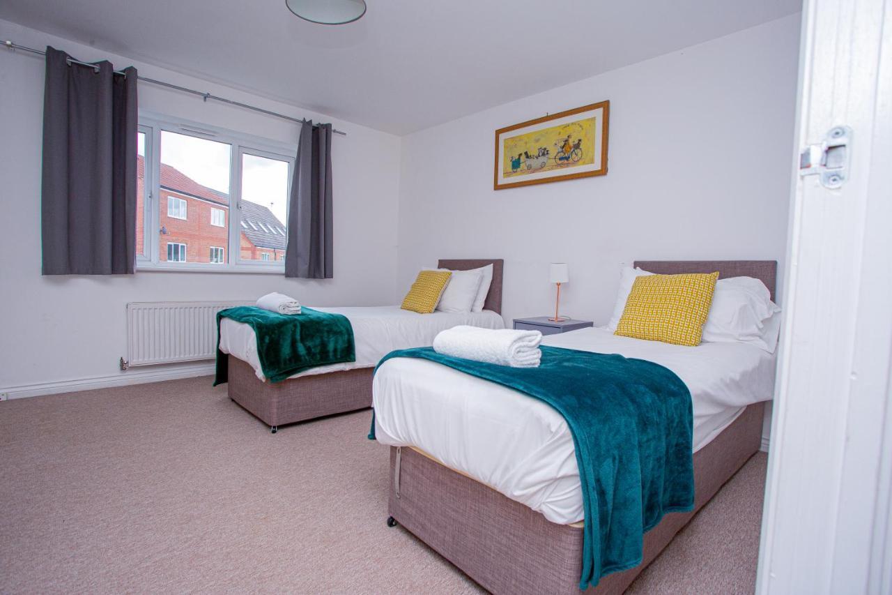 Turners Gardens Villa Northampton Bagian luar foto