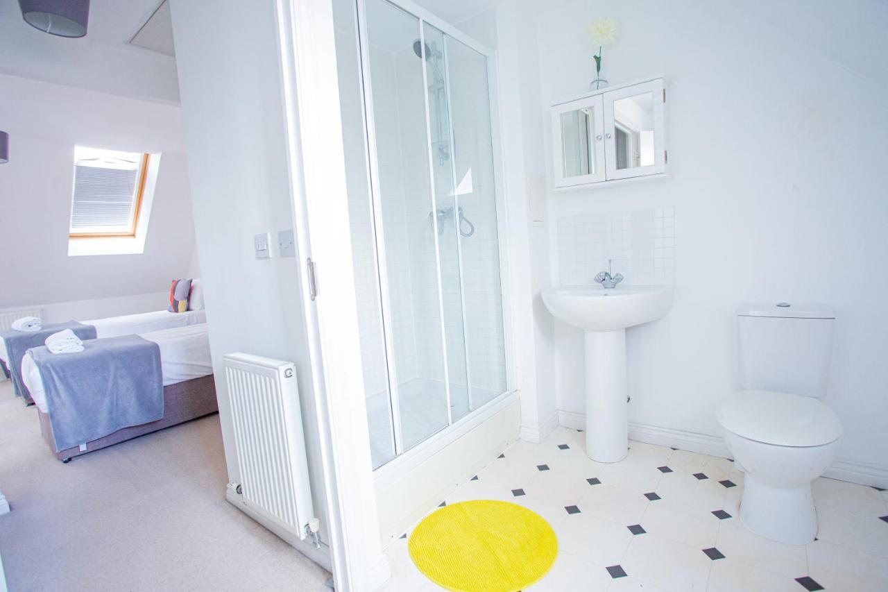 Turners Gardens Villa Northampton Bagian luar foto